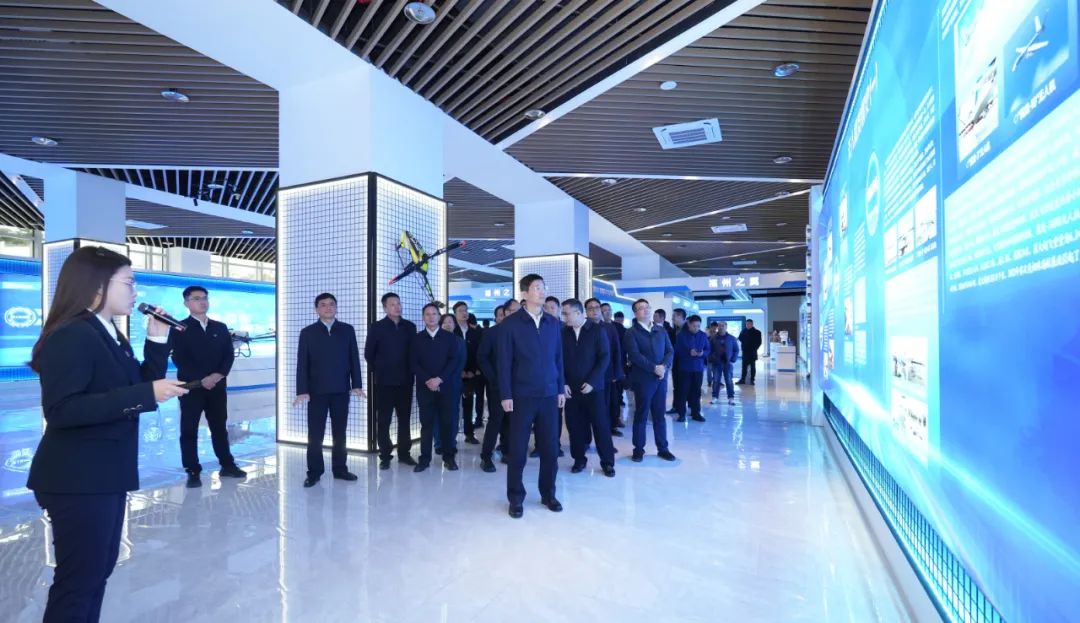官宣！福州无人机（系统）孵化器落地揭牌，高端孵化设备助力产业腾飞